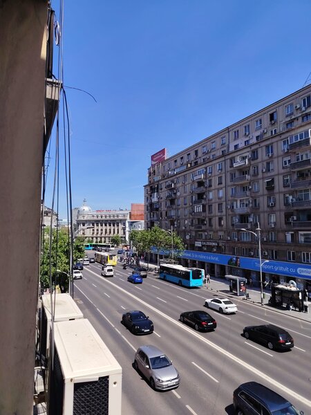Piata Amzei, Magheru, 4 camere.