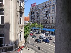 Piata Amzei, Magheru, 4 camere